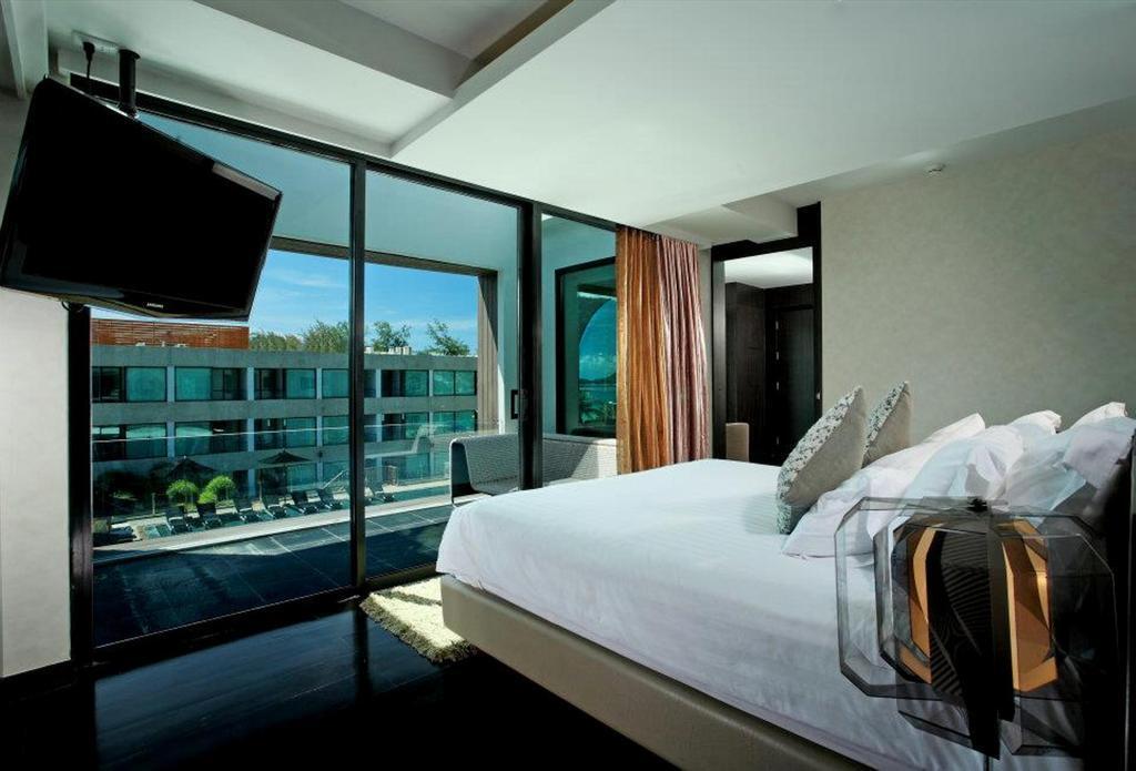 B-Lay Tong Beach Resort Phuket Extérieur photo
